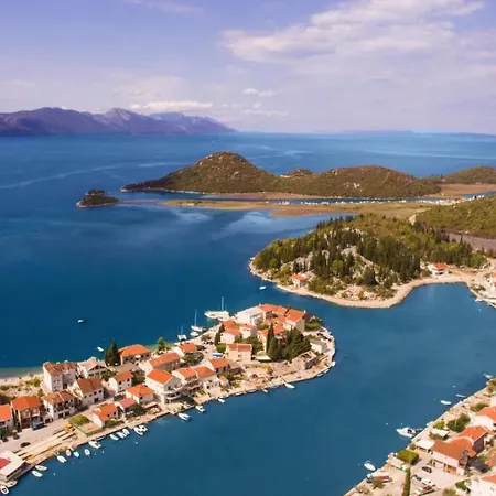 Дом отдыха Adriatic Sunrise - House