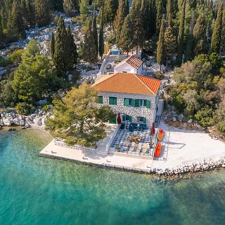 Adriatic Sunrise - House بيت للعطل *