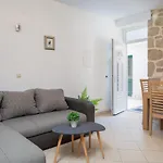 Adriatic Sunrise - Beach House Vikendica *