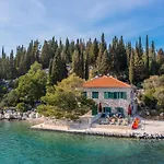 Adriatic Sunrise - House * Blace