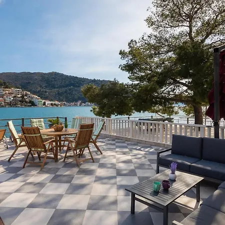 펜션 Adriatic Sunrise - House