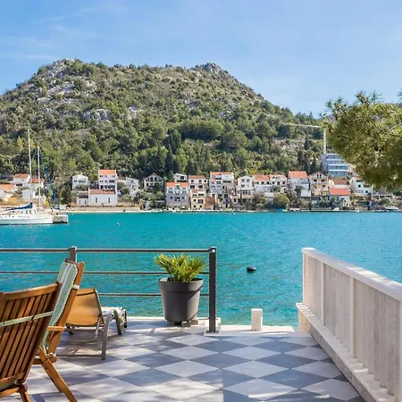 Adriatic Sunrise - House Ferienhaus *