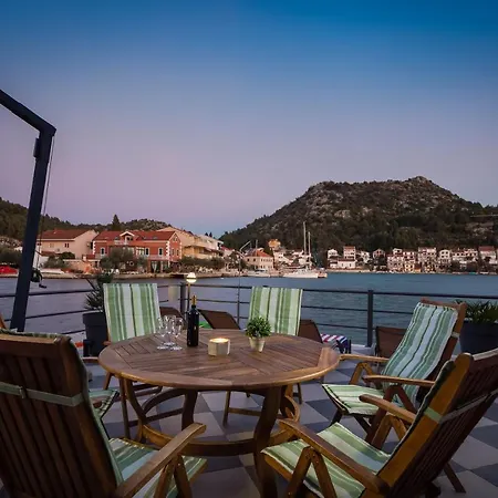 Nyaraló Adriatic Sunrise - House