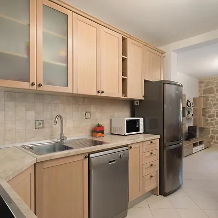 Holiday home Adriatic Sunrise - Beach House Blace
