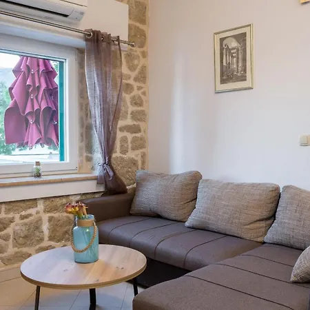 Holiday home Adriatic Sunrise - Beach House *