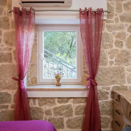 Adriatic Sunrise - House * Blace