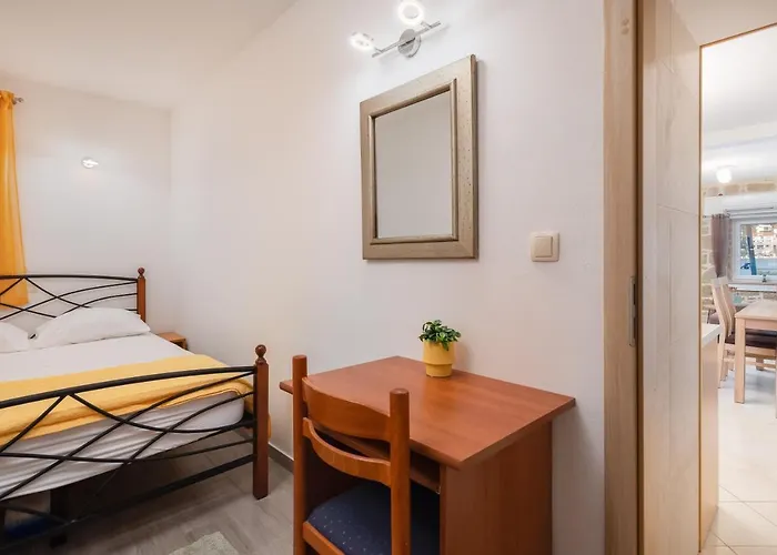 Holiday home Adriatic Sunrise - Beach House Blace