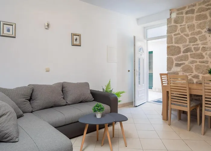 Adriatic Sunrise - House בית נופש *