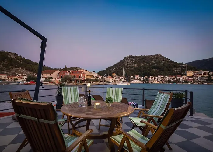 בית נופש Adriatic Sunrise - House