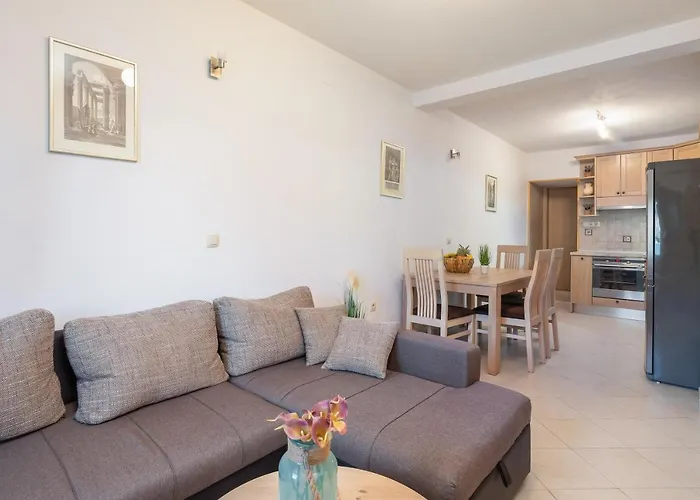 Adriatic Sunrise - House בלאצ'ה