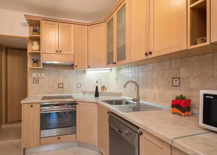 Holiday home Adriatic Sunrise - Beach House Blace